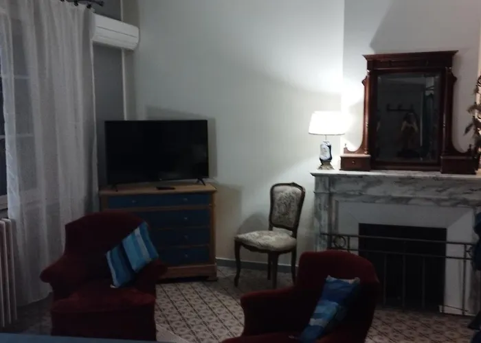 L Aparté En Corbières 3*
